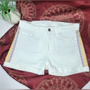 GAP Shorts White Size 24 NWT